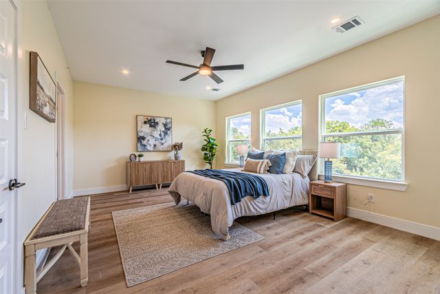 2376 Longhorn Street C, Dallas, TX 75228