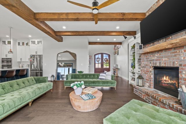 1373 N Rockingham Avenue, Nixa, MO 65714