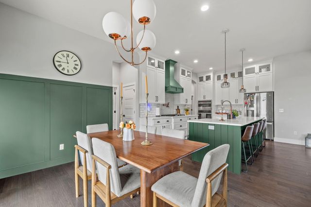 1373 N Rockingham Avenue, Nixa, MO 65714