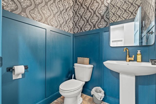 1373 N Rockingham Avenue, Nixa, MO 65714