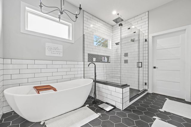 1373 N Rockingham Avenue, Nixa, MO 65714