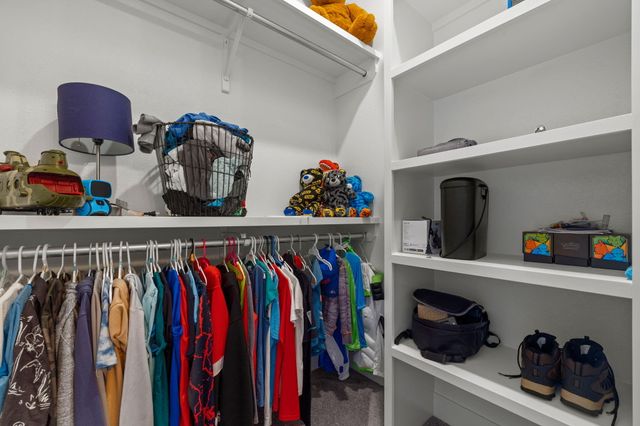 1373 N Rockingham Avenue, Nixa, MO 65714