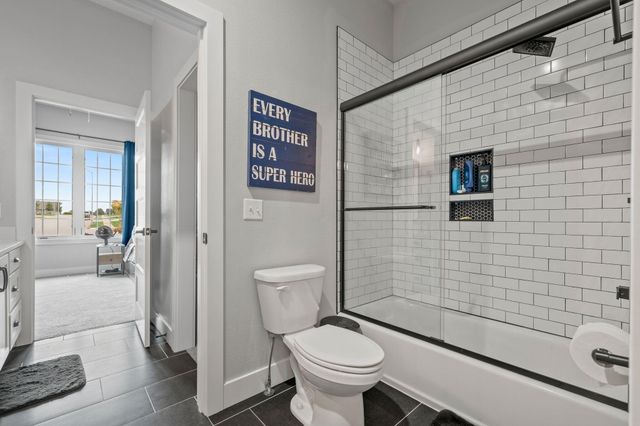 1373 N Rockingham Avenue, Nixa, MO 65714