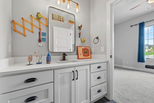 1373 N Rockingham Avenue, Nixa, MO 65714