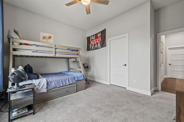 1373 N Rockingham Avenue, Nixa, MO 65714