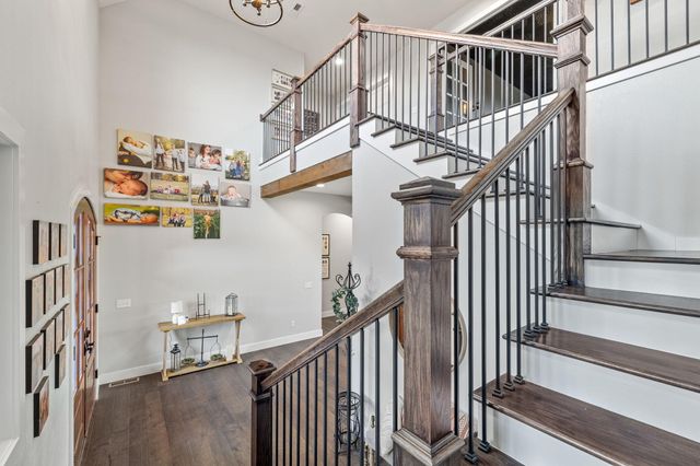 1373 N Rockingham Avenue, Nixa, MO 65714