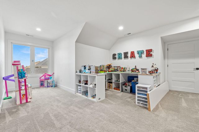 1373 N Rockingham Avenue, Nixa, MO 65714