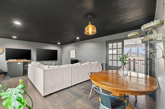 1373 N Rockingham Avenue, Nixa, MO 65714