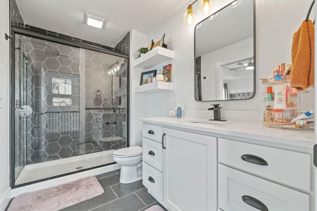 1373 N Rockingham Avenue, Nixa, MO 65714