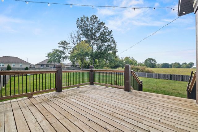 1373 N Rockingham Avenue, Nixa, MO 65714