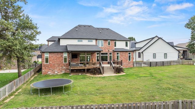 1373 N Rockingham Avenue, Nixa, MO 65714