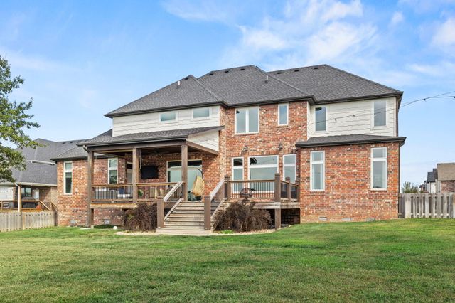 1373 N Rockingham Avenue, Nixa, MO 65714