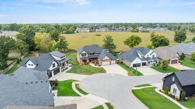 1373 N Rockingham Avenue, Nixa, MO 65714