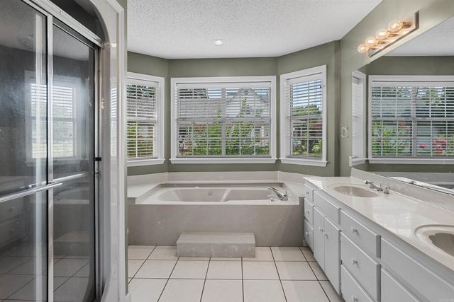 34 Fairway Dr, Cabot, AR 72023