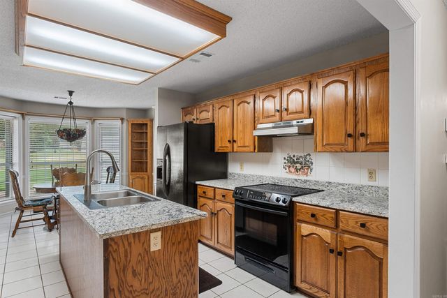 34 Fairway Dr, Cabot, AR 72023