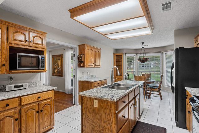 34 Fairway Dr, Cabot, AR 72023