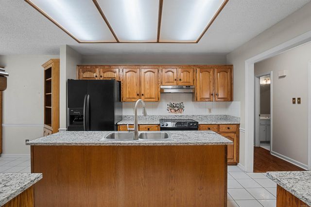 34 Fairway Dr, Cabot, AR 72023