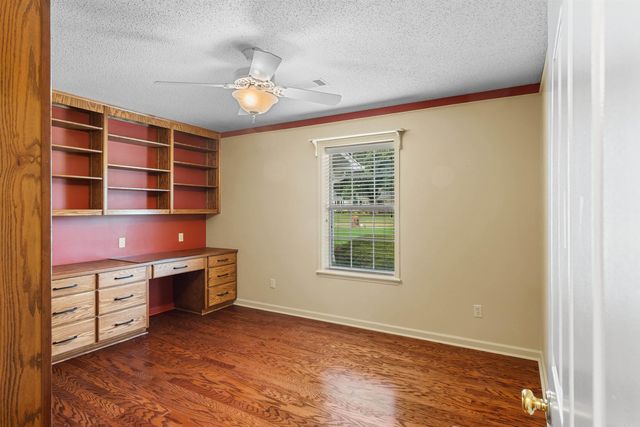 34 Fairway Dr, Cabot, AR 72023