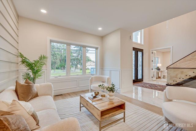 54 Nevsky Street, Edison, NJ 08820