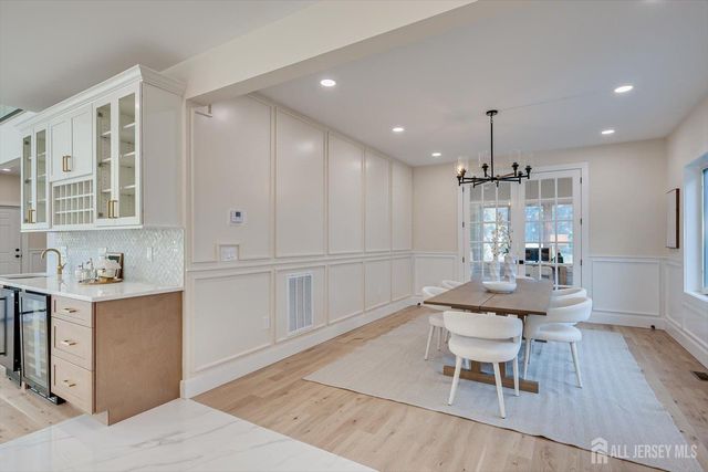 54 Nevsky Street, Edison, NJ 08820