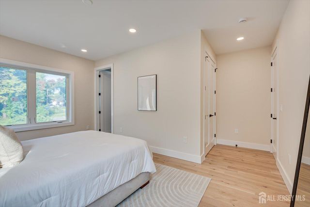 54 Nevsky Street, Edison, NJ 08820