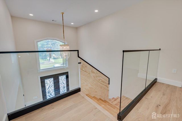 54 Nevsky Street, Edison, NJ 08820