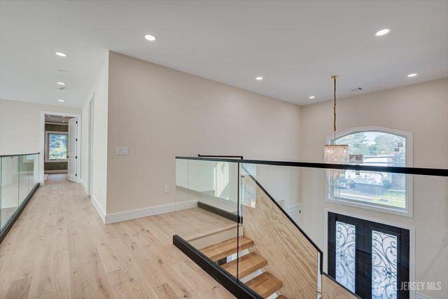54 Nevsky Street, Edison, NJ 08820