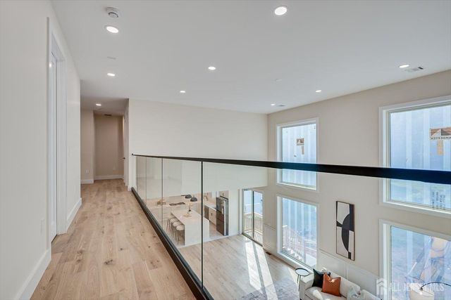 54 Nevsky Street, Edison, NJ 08820