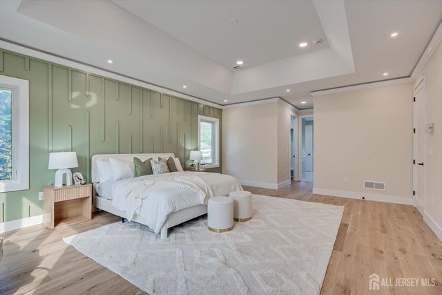54 Nevsky Street, Edison, NJ 08820