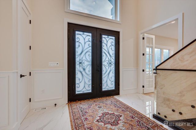 54 Nevsky Street, Edison, NJ 08820