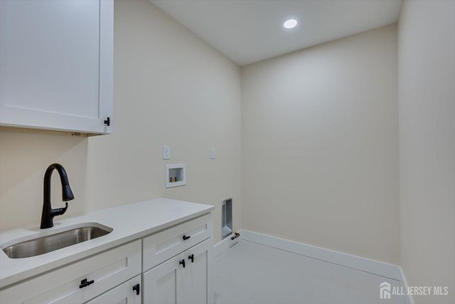 54 Nevsky Street, Edison, NJ 08820