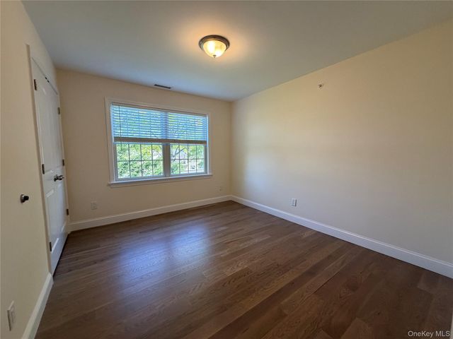 94 Thatcher Avenue, Harrison, NY 10528