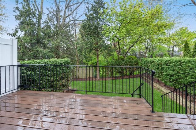 94 Thatcher Avenue, Harrison, NY 10528