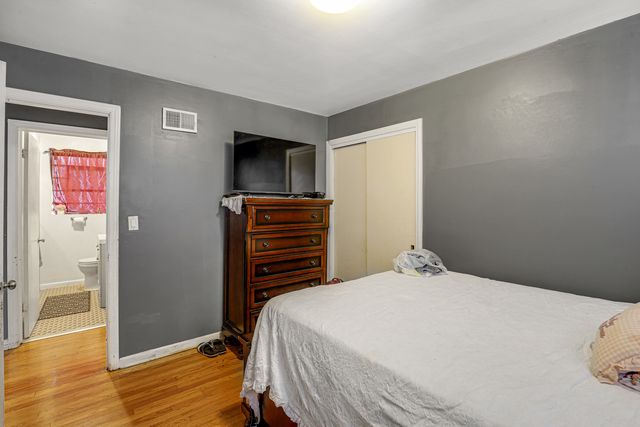 2632 N Merrimac Avenue, Chicago, IL 60639