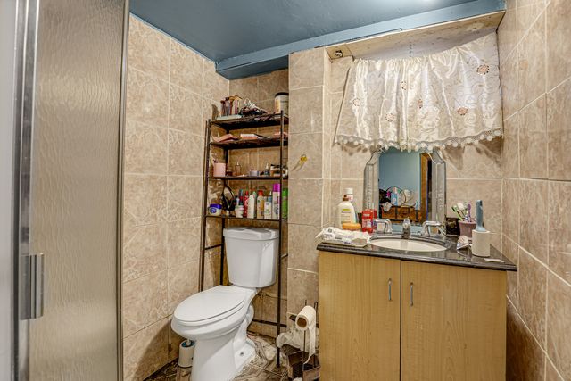 2632 N Merrimac Avenue, Chicago, IL 60639