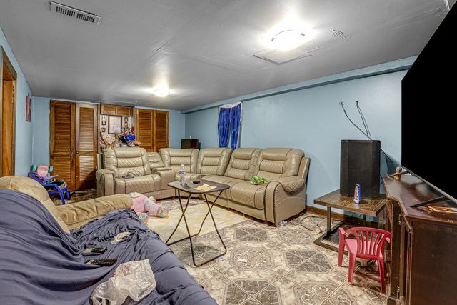 2632 N Merrimac Avenue, Chicago, IL 60639