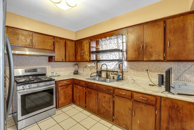 2632 N Merrimac Avenue, Chicago, IL 60639