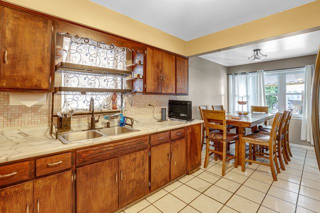 2632 N Merrimac Avenue, Chicago, IL 60639
