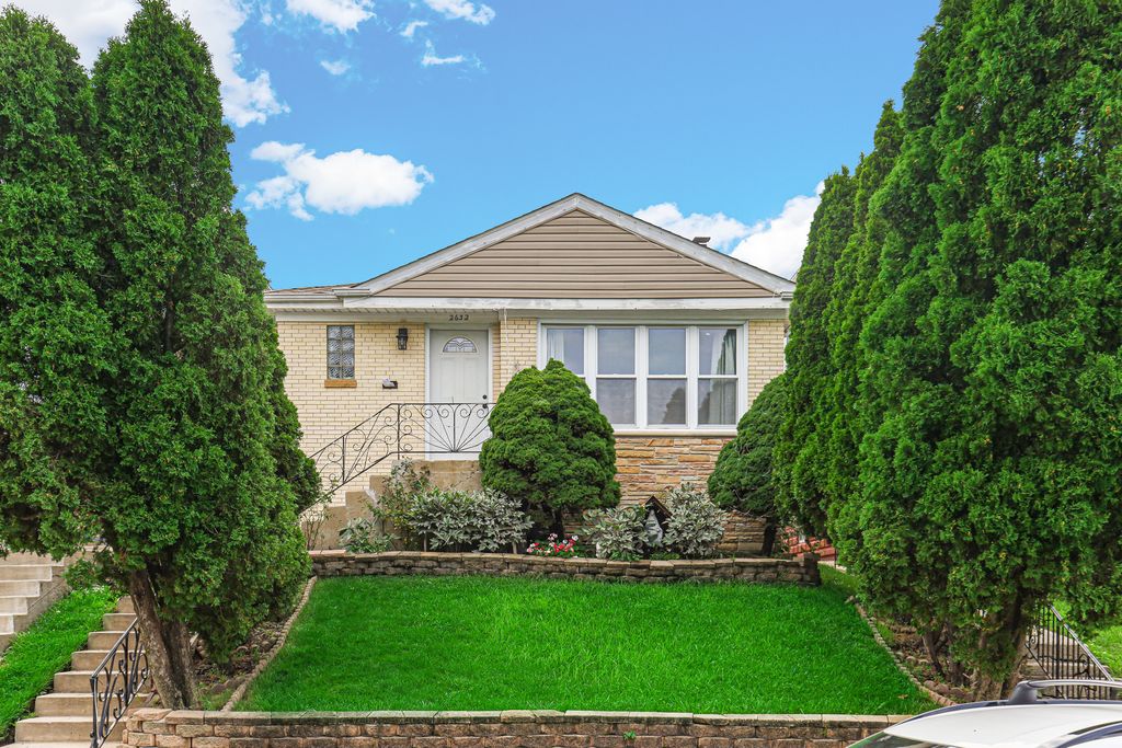 2632 N Merrimac Avenue, Chicago, IL 60639
