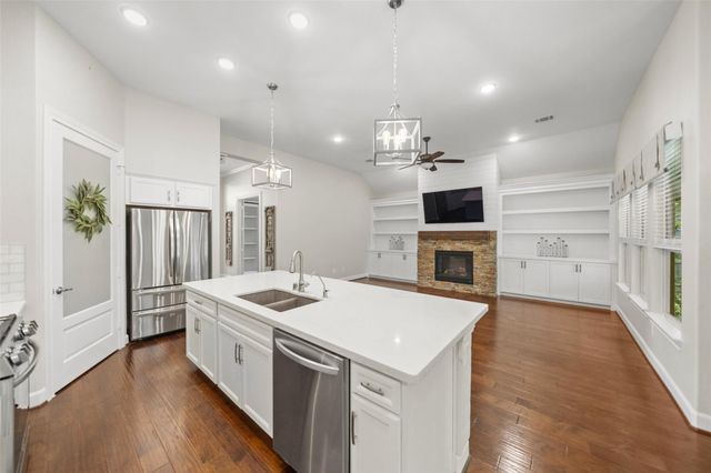 109 Gray Vervain Court, Montgomery, TX 77316