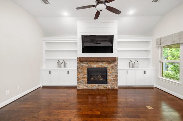 109 Gray Vervain Court, Montgomery, TX 77316