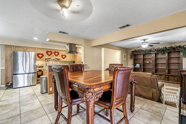 3849 N Stanford Avenue, Fresno, CA 93727