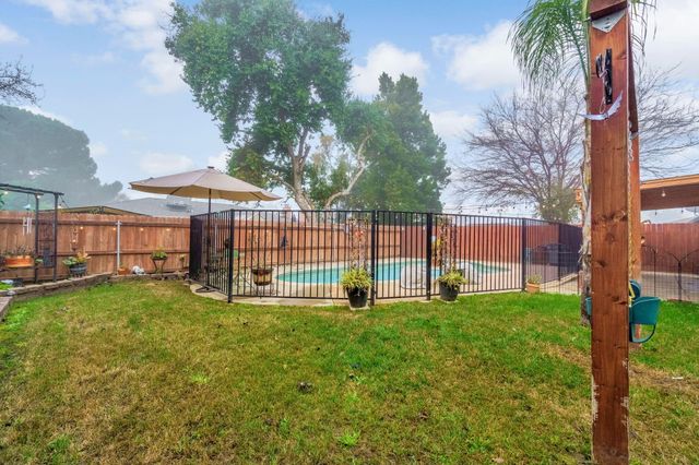 3849 N Stanford Avenue, Fresno, CA 93727