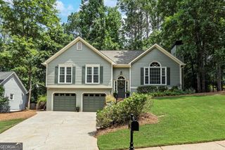 916 Fernwood Road, Woodstock, GA 30189