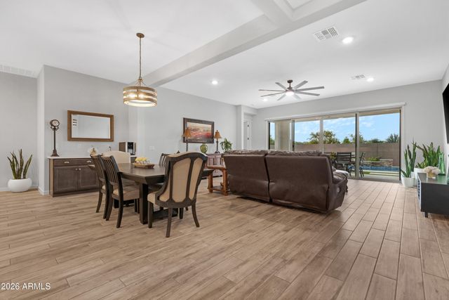 17164 W ROYAL PALM Road, Waddell, AZ 85355
