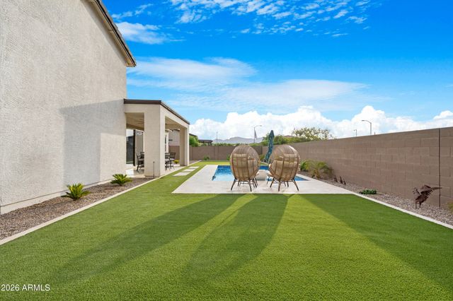 17164 W ROYAL PALM Road, Waddell, AZ 85355