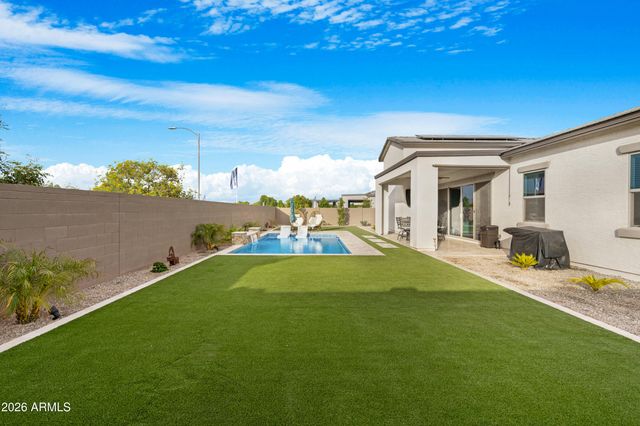 17164 W ROYAL PALM Road, Waddell, AZ 85355