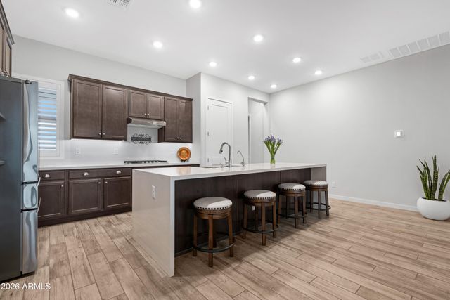 17164 W ROYAL PALM Road, Waddell, AZ 85355
