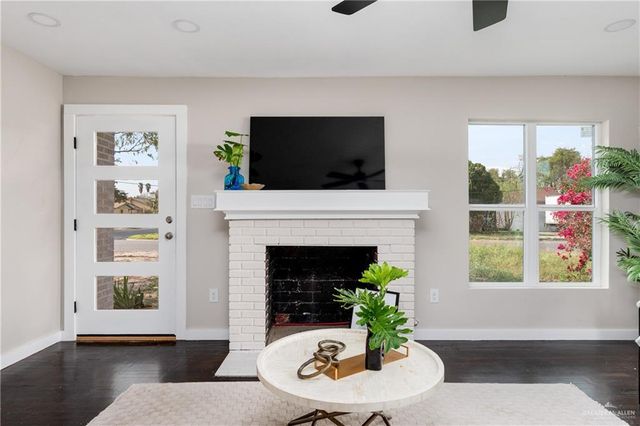 1700 N Main Street, Mcallen, TX 78501