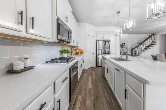 7018 Pondhawk Dr, Katy, TX 77493